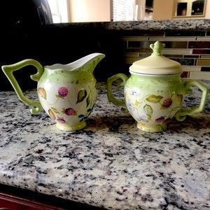 Tracy Porter Evelyn collection tea set